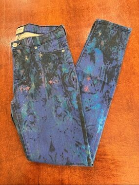 Hudson Skinny Jeans in Nebula Paint Splatter Print